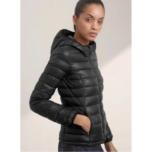 Aritzia Botanie Goose Puffer Jacket Black Size Small